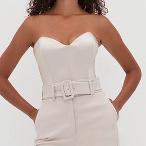 Aritzia Blaze Bodysuit - New with tags. Size 4